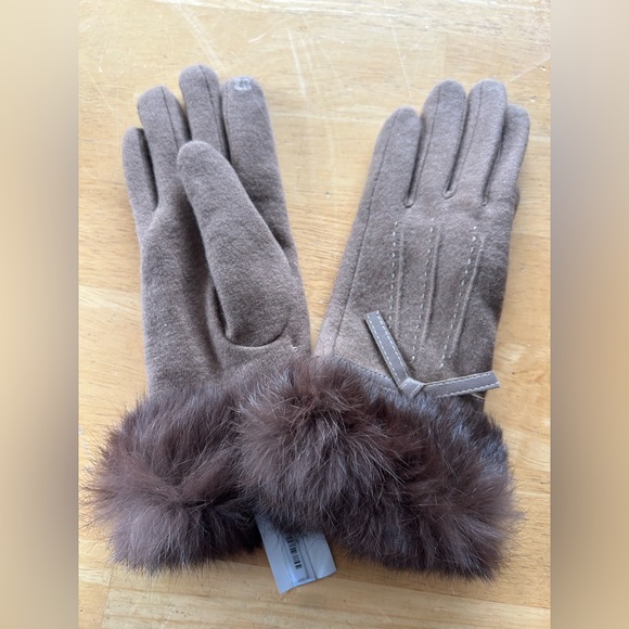 Brown Rabbit Fur-Trimmed Gloves - Picture 6 of 10
